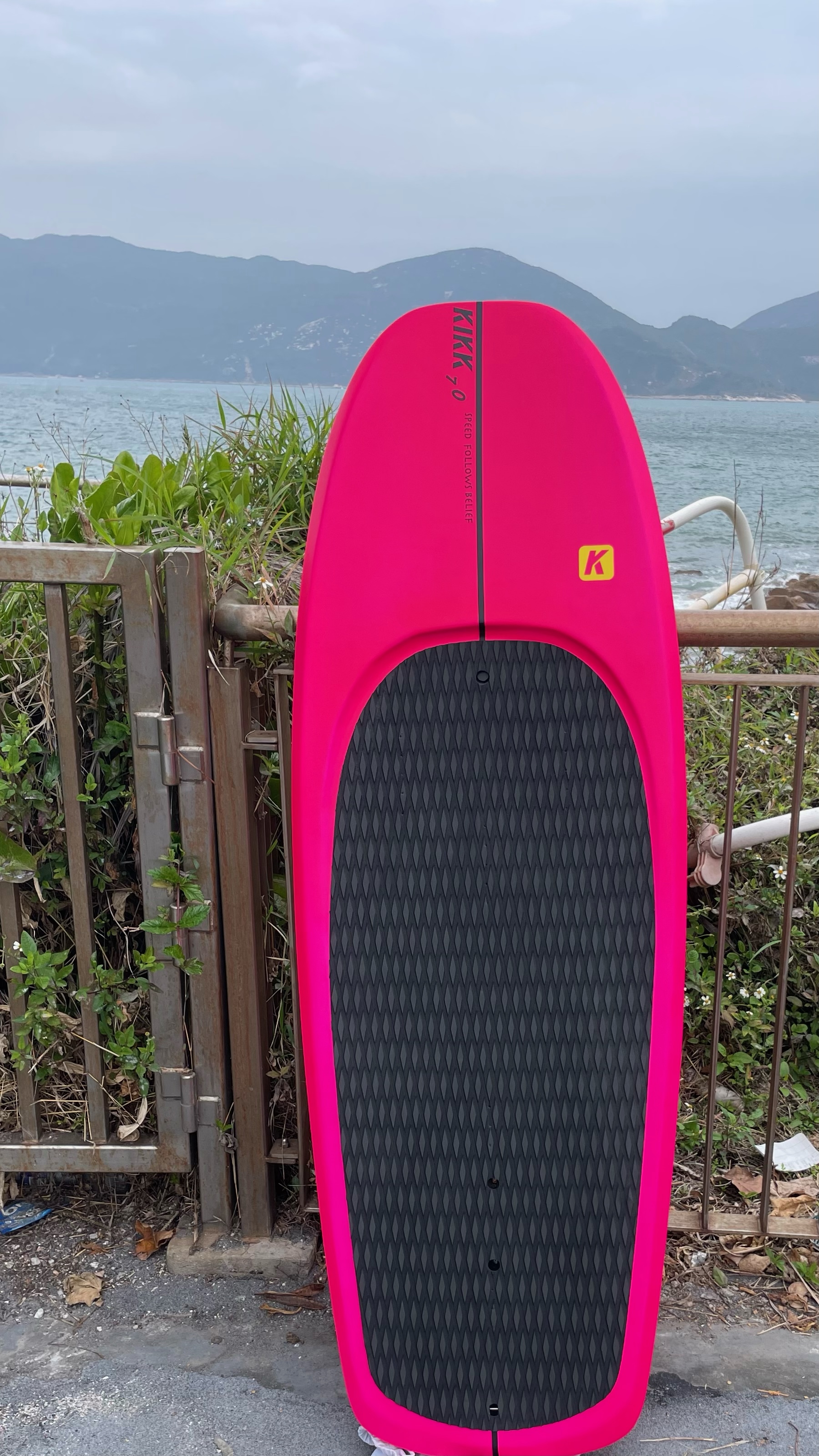KR Series pink deck