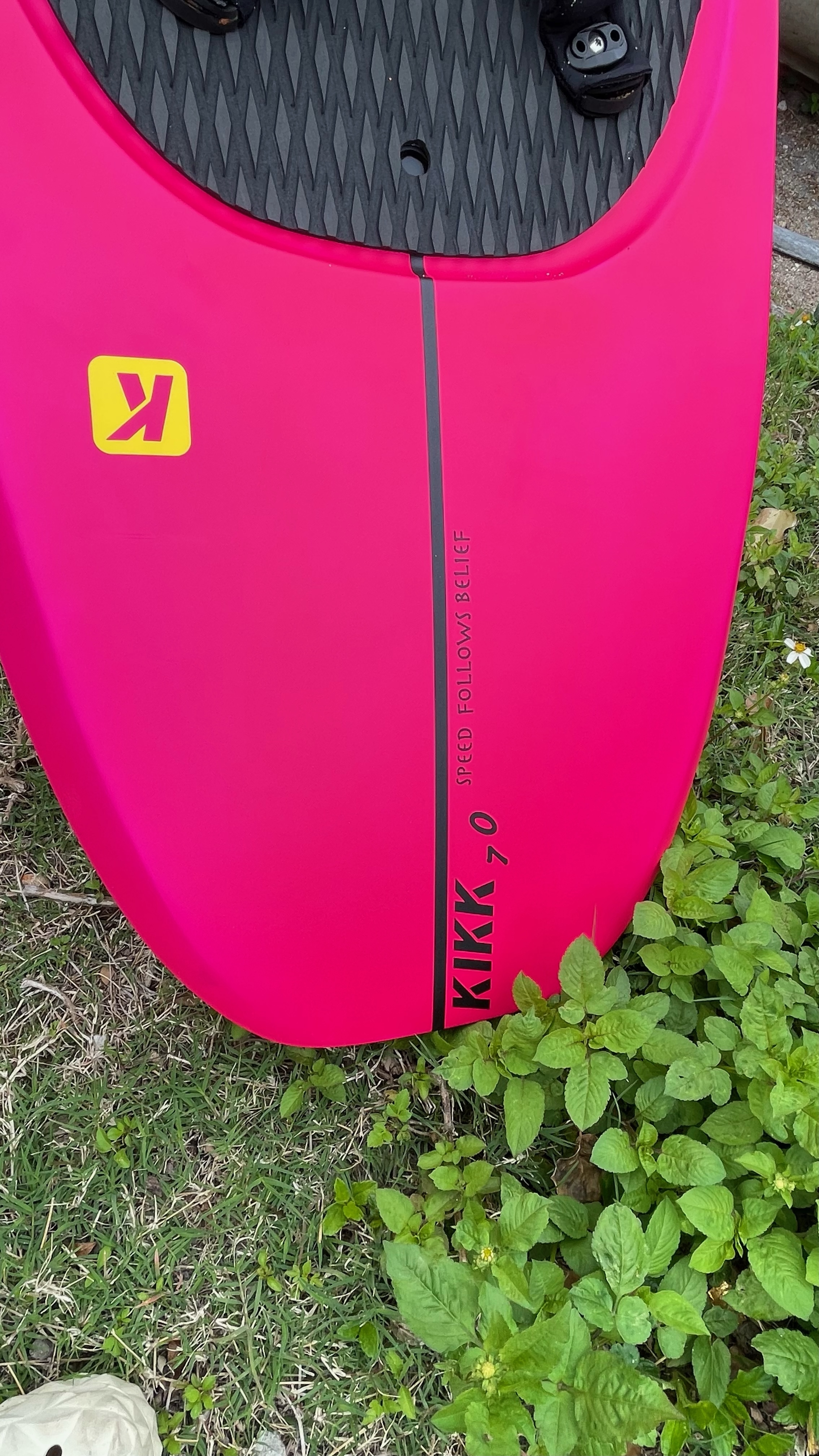 KR Series pink detail 1